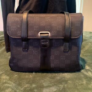 DKNY SIGNATURE SATCHEL BAG WITH DOUBLE HANDLES